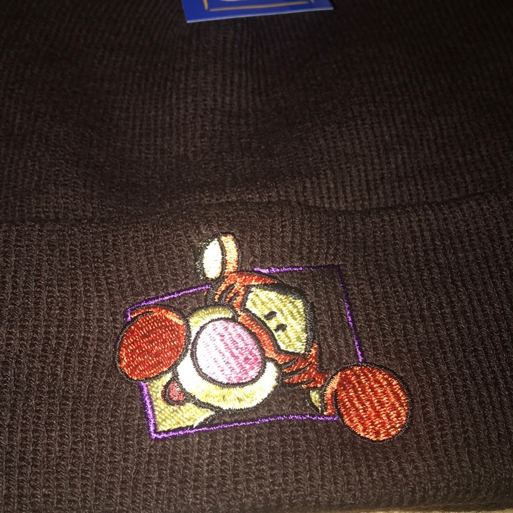 NWT Disney Brown Beannie with embroidered Tigger - Picture 3 of 7